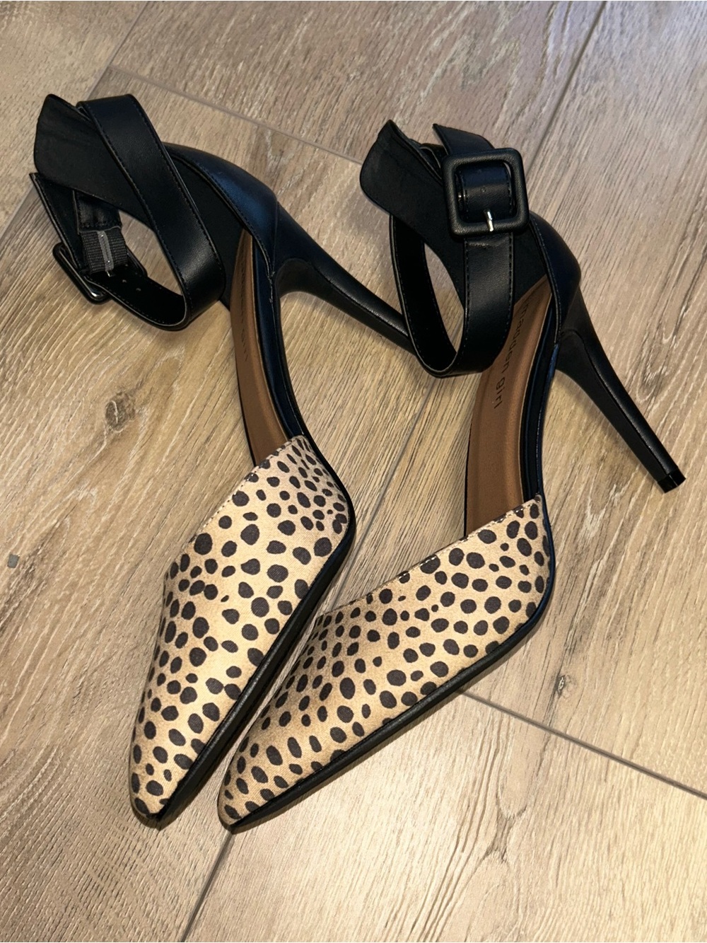 Madden Girl Electraa Leopard Print Pointed Toe Ankle Strap Heels Size 8.5 - Picture 4 of 8